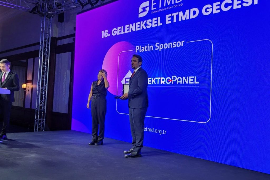 16. Geleneksel ETMD Gecesi Platin Sponsor ElektroPanel plaket takdimi